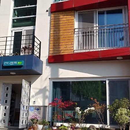Ri-In Mokpo Guesthouse Экстерьер фото